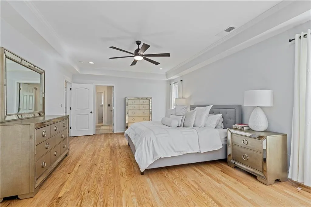 5800 De Claire Court, Atlanta, Georgia 30328, 6 Bedrooms Bedrooms, ,4 BathroomsBathrooms,Residential,For Sale,5800 De Claire Court,7671125