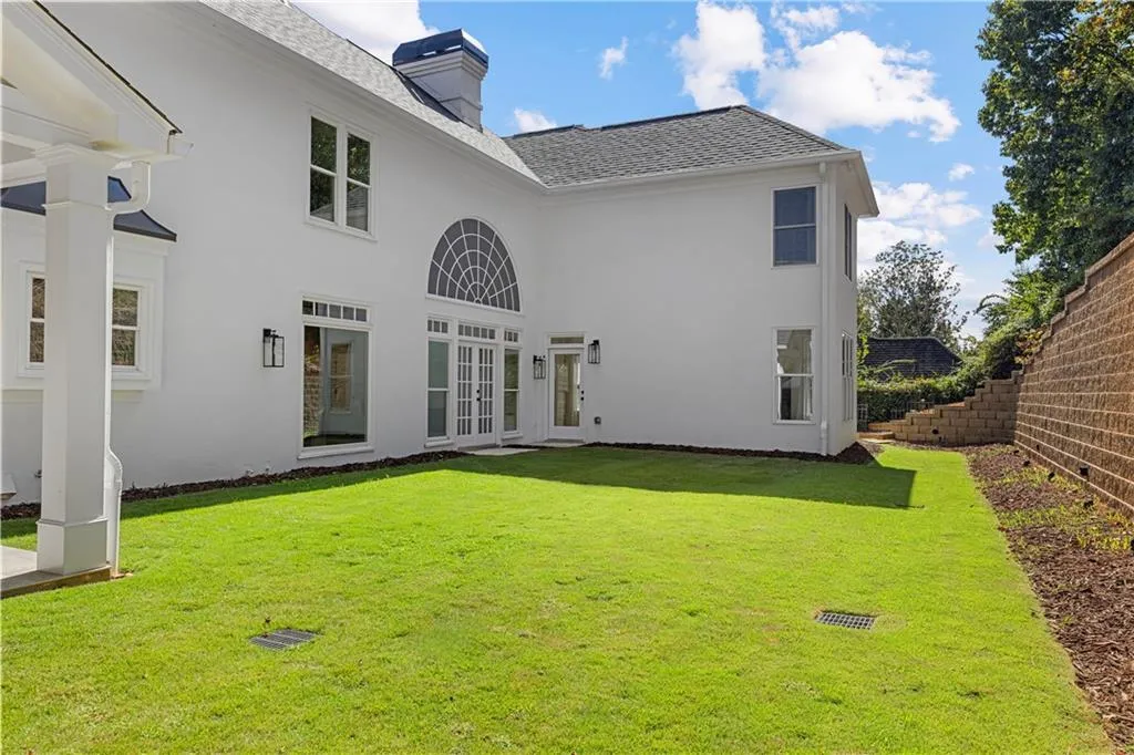 5800 De Claire Court, Atlanta, Georgia 30328, 6 Bedrooms Bedrooms, ,4 BathroomsBathrooms,Residential,For Sale,5800 De Claire Court,7671125