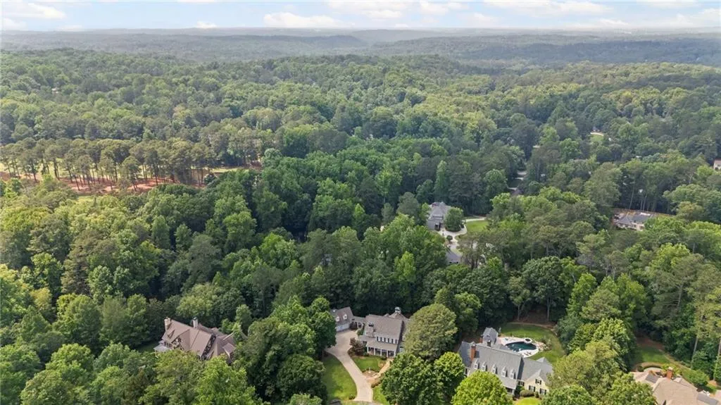585 Old Cobblestone Drive, Atlanta, Georgia 30350, 6 Bedrooms Bedrooms, ,6 BathroomsBathrooms,Residential,For Sale,585 Old Cobblestone Drive,7639548