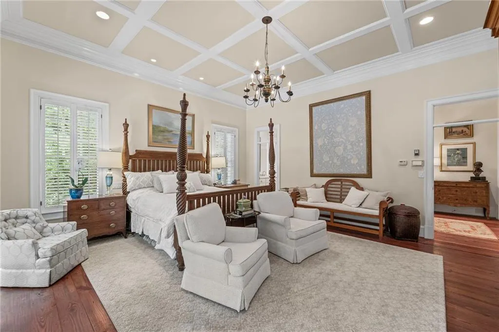 585 Old Cobblestone Drive, Atlanta, Georgia 30350, 6 Bedrooms Bedrooms, ,6 BathroomsBathrooms,Residential,For Sale,585 Old Cobblestone Drive,7639548