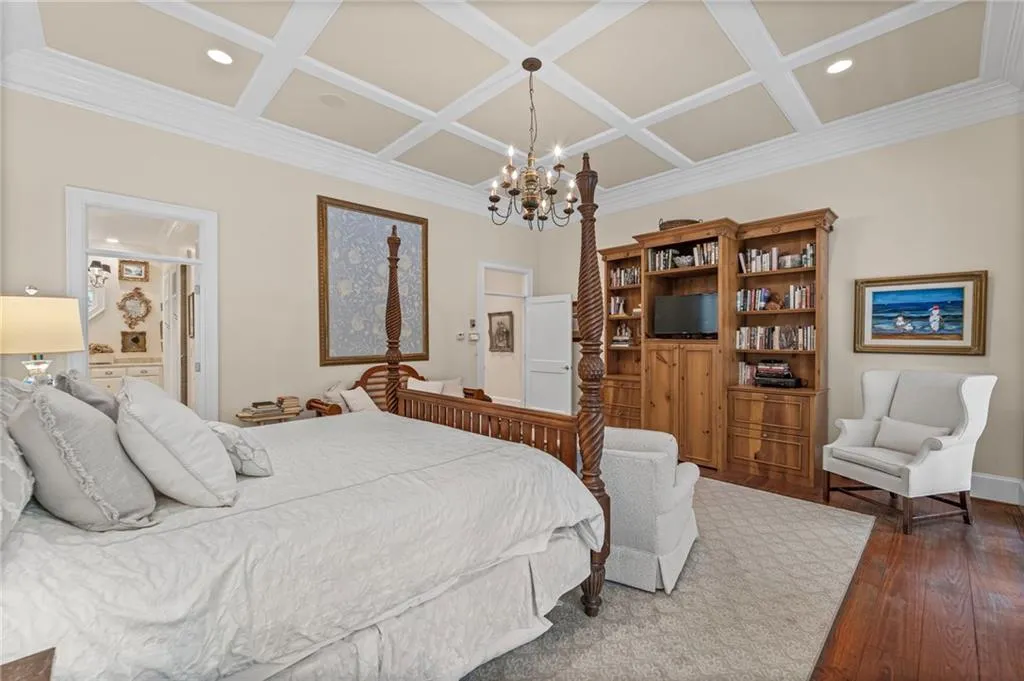 585 Old Cobblestone Drive, Atlanta, Georgia 30350, 6 Bedrooms Bedrooms, ,6 BathroomsBathrooms,Residential,For Sale,585 Old Cobblestone Drive,7639548