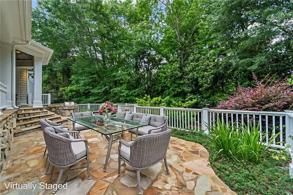 585 Old Cobblestone Drive, Atlanta, Georgia 30350, 6 Bedrooms Bedrooms, ,6 BathroomsBathrooms,Residential,For Sale,585 Old Cobblestone Drive,7639548