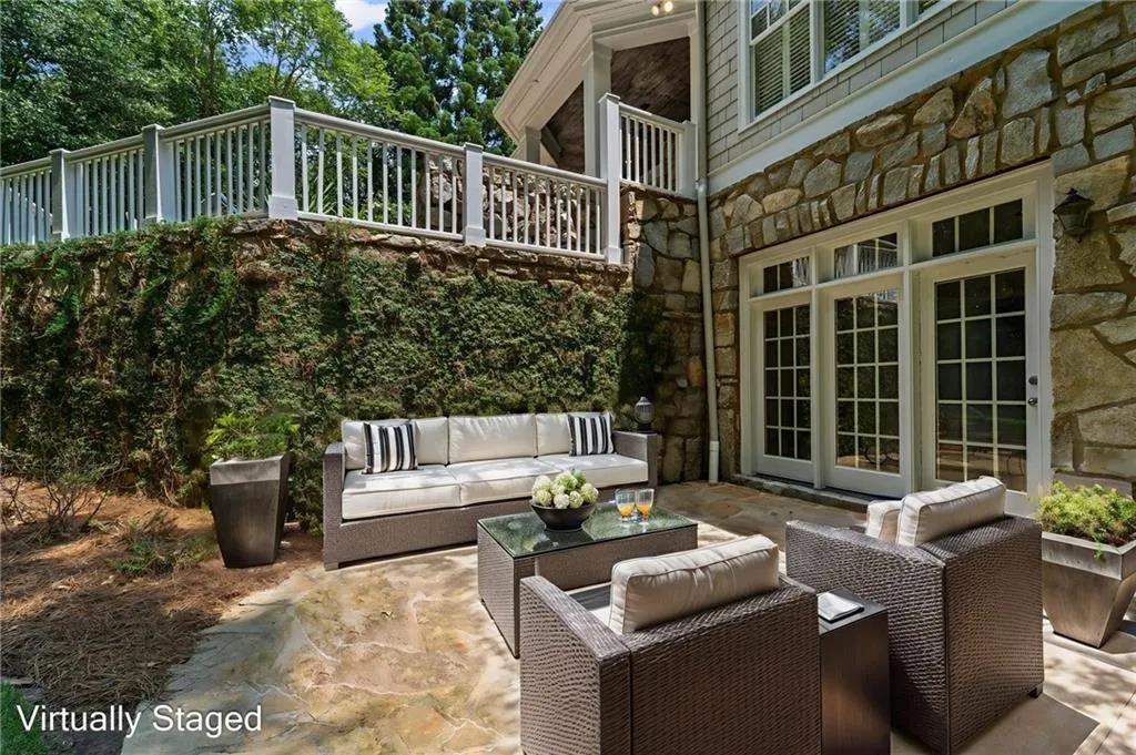 585 Old Cobblestone Drive, Atlanta, Georgia 30350, 6 Bedrooms Bedrooms, ,6 BathroomsBathrooms,Residential,For Sale,585 Old Cobblestone Drive,7639548