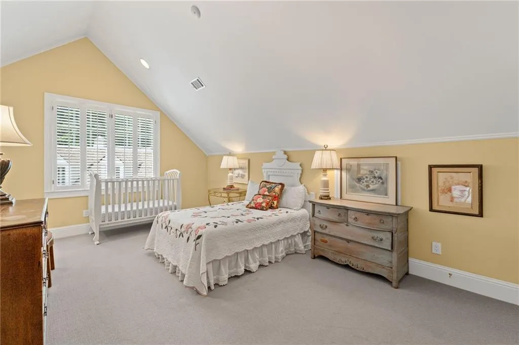 585 Old Cobblestone Drive, Atlanta, Georgia 30350, 6 Bedrooms Bedrooms, ,6 BathroomsBathrooms,Residential,For Sale,585 Old Cobblestone Drive,7639548