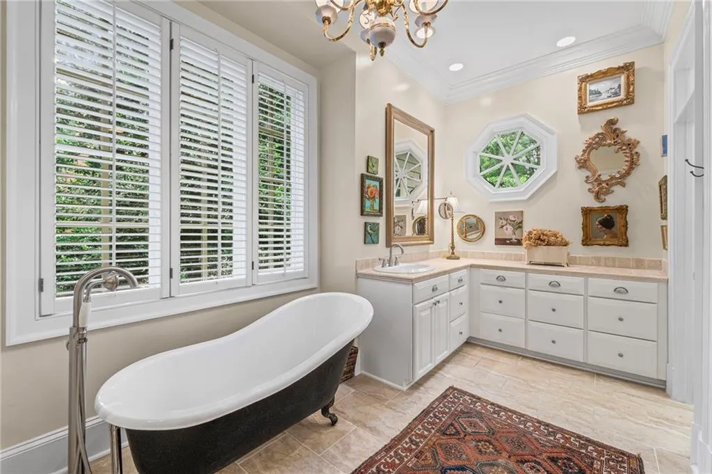 585 Old Cobblestone Drive, Atlanta, Georgia 30350, 6 Bedrooms Bedrooms, ,6 BathroomsBathrooms,Residential,For Sale,585 Old Cobblestone Drive,7639548