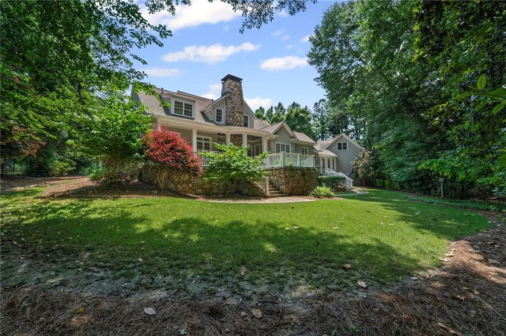 585 Old Cobblestone Drive, Atlanta, Georgia 30350, 6 Bedrooms Bedrooms, ,6 BathroomsBathrooms,Residential,For Sale,585 Old Cobblestone Drive,7639548