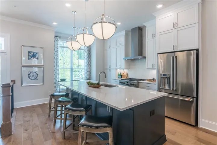 The Graham plan is sophisticated and luxurious. This wonderful home is inviting as you walk into the door! Not actual home! Previous model in another community.