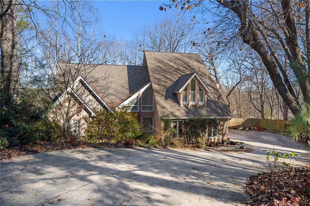 8235 Sullivan Hill Road, Sandy Springs, Georgia 30350, 5 Bedrooms Bedrooms, ,3 BathroomsBathrooms,Residential,Sold,8235 Sullivan Hill Road,7315583