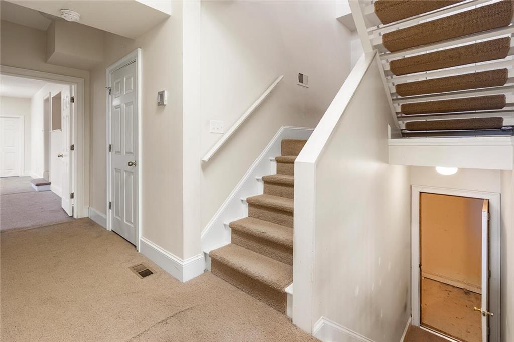 Stairway with light carpet