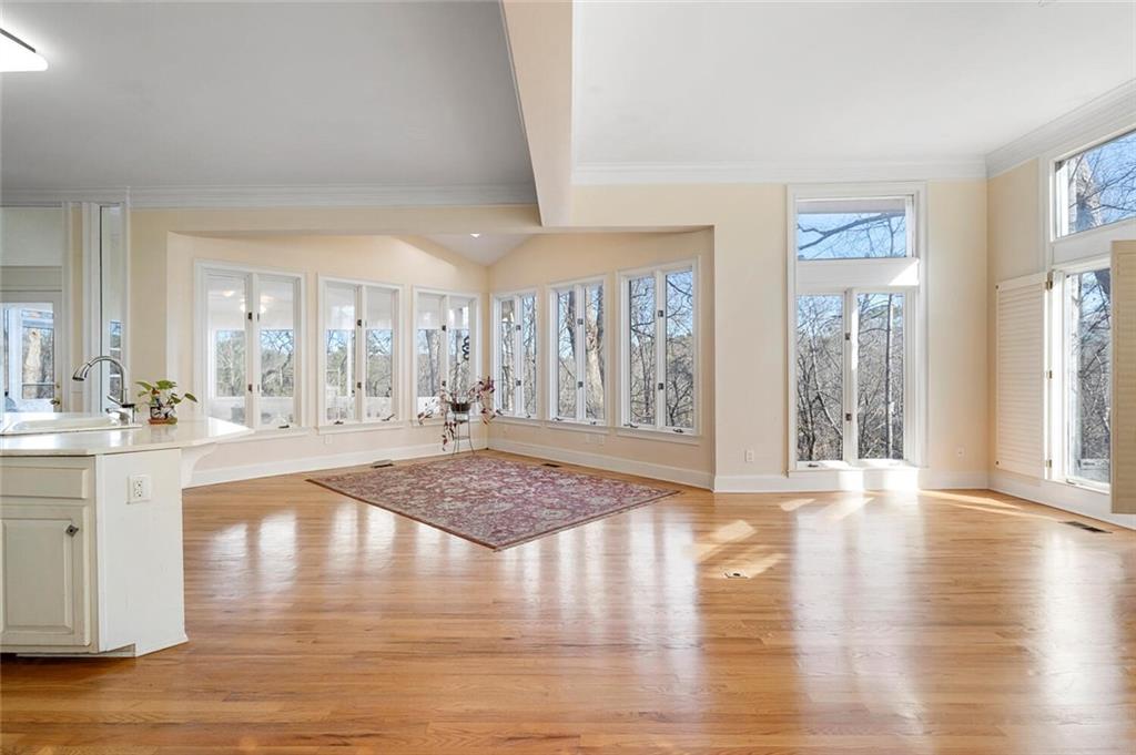 8235 Sullivan Hill Road, Sandy Springs, Georgia 30350, 5 Bedrooms Bedrooms, ,3 BathroomsBathrooms,Residential,Sold,8235 Sullivan Hill Road,7315583