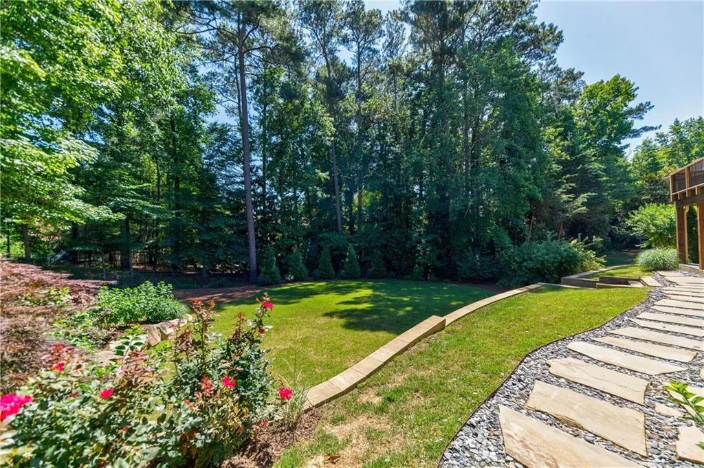 720 Latour Drive, Sandy Springs, Georgia 30350, 6 Bedrooms Bedrooms, ,5 BathroomsBathrooms,Residential,Sold,720 Latour Drive,6900348