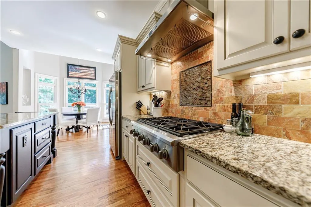 720 Latour Drive, Sandy Springs, Georgia 30350, 6 Bedrooms Bedrooms, ,5 BathroomsBathrooms,Residential,Sold,720 Latour Drive,6900348