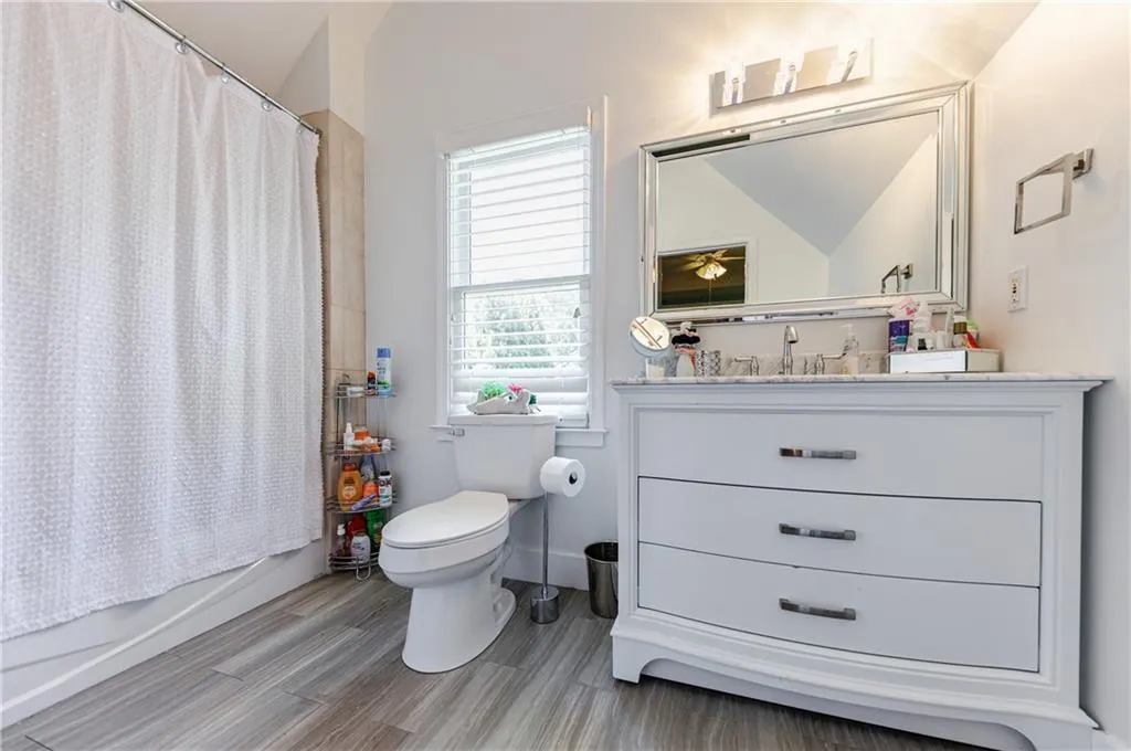 720 Latour Drive, Sandy Springs, Georgia 30350, 6 Bedrooms Bedrooms, ,5 BathroomsBathrooms,Residential,Sold,720 Latour Drive,6900348