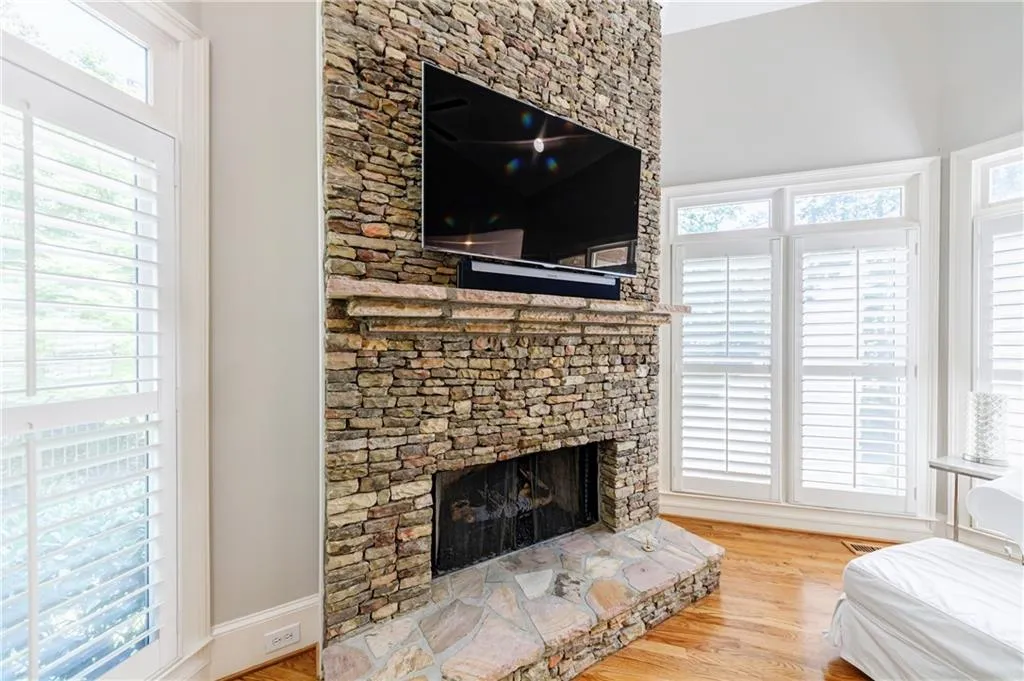 720 Latour Drive, Sandy Springs, Georgia 30350, 6 Bedrooms Bedrooms, ,5 BathroomsBathrooms,Residential,Sold,720 Latour Drive,6900348