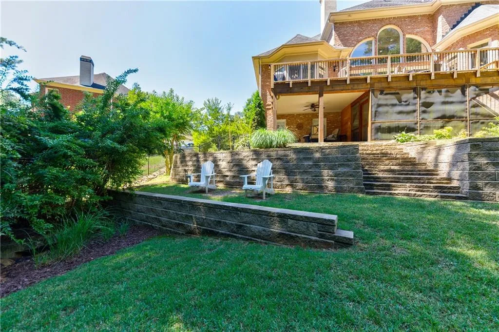 720 Latour Drive, Sandy Springs, Georgia 30350, 6 Bedrooms Bedrooms, ,5 BathroomsBathrooms,Residential,Sold,720 Latour Drive,6900348