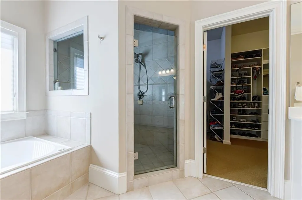 720 Latour Drive, Sandy Springs, Georgia 30350, 6 Bedrooms Bedrooms, ,5 BathroomsBathrooms,Residential,Sold,720 Latour Drive,6900348