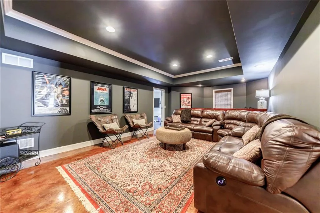 720 Latour Drive, Sandy Springs, Georgia 30350, 6 Bedrooms Bedrooms, ,5 BathroomsBathrooms,Residential,Sold,720 Latour Drive,6900348