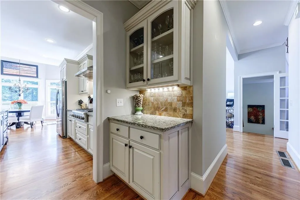 720 Latour Drive, Sandy Springs, Georgia 30350, 6 Bedrooms Bedrooms, ,5 BathroomsBathrooms,Residential,Sold,720 Latour Drive,6900348