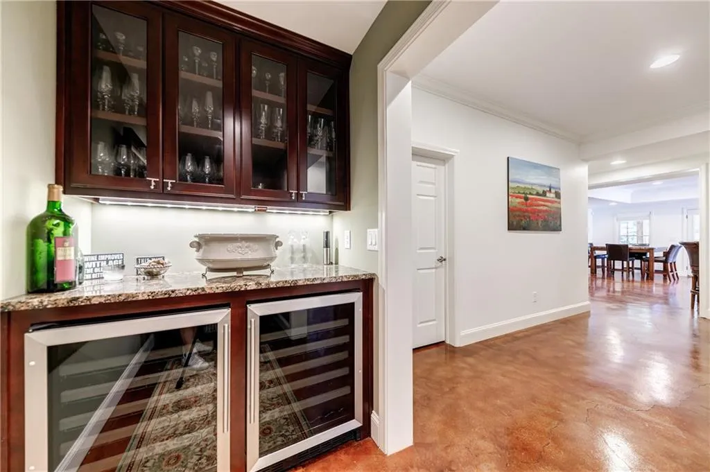 720 Latour Drive, Sandy Springs, Georgia 30350, 6 Bedrooms Bedrooms, ,5 BathroomsBathrooms,Residential,Sold,720 Latour Drive,6900348
