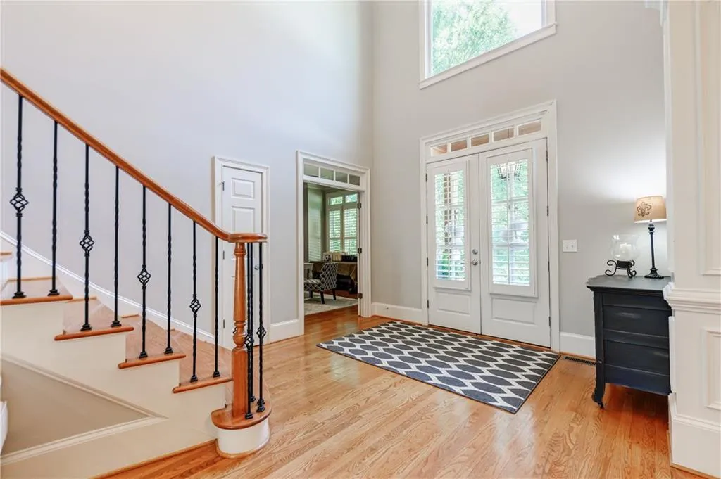 720 Latour Drive, Sandy Springs, Georgia 30350, 6 Bedrooms Bedrooms, ,5 BathroomsBathrooms,Residential,Sold,720 Latour Drive,6900348