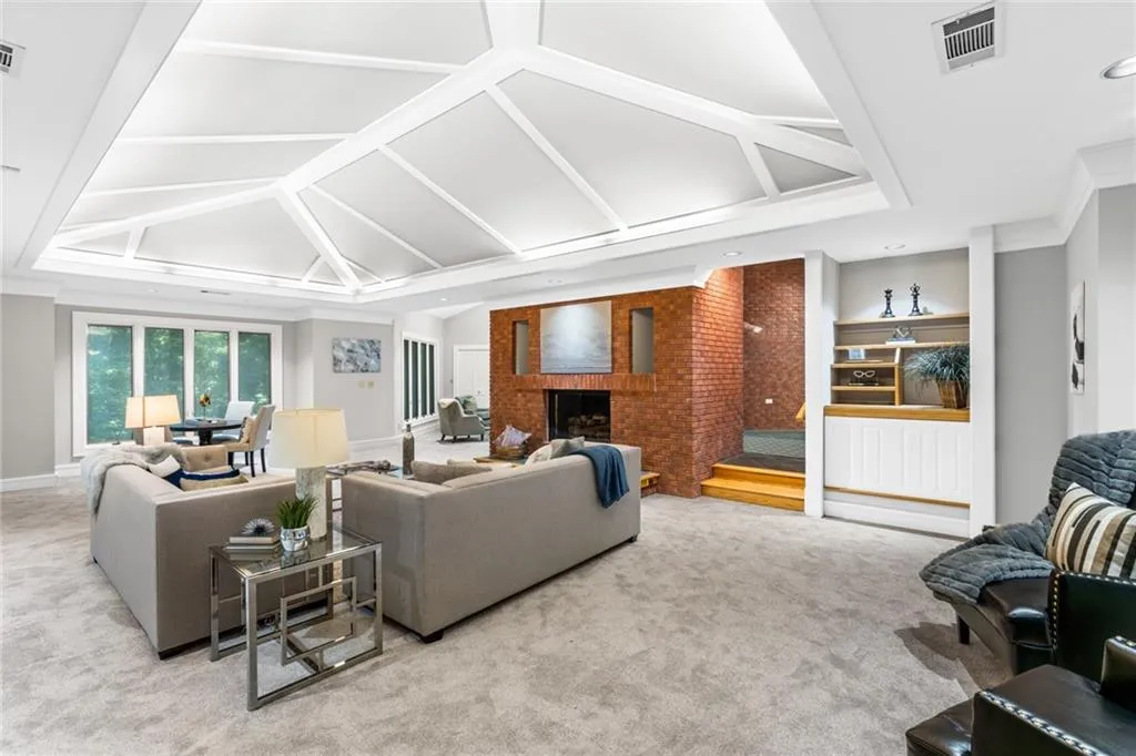 639 Mount Paran Road, Sandy Springs, Georgia 30327, 4 Bedrooms Bedrooms, ,4 BathroomsBathrooms,Residential,Sold,639 Mount Paran Road,7061905