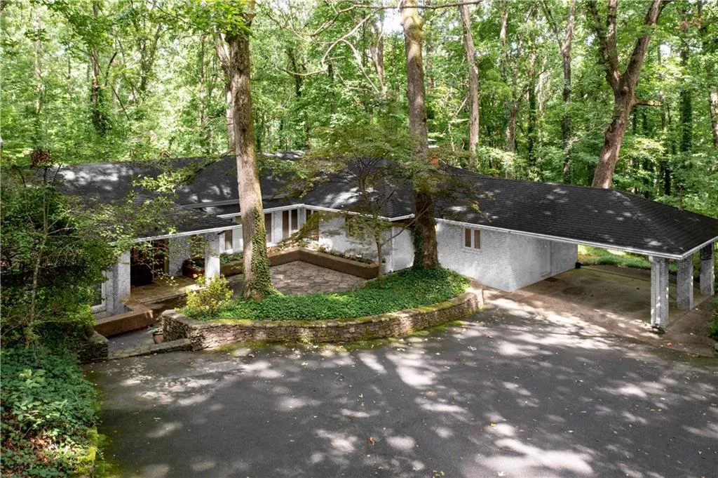 639 Mount Paran Road, Sandy Springs, Georgia 30327, 4 Bedrooms Bedrooms, ,4 BathroomsBathrooms,Residential,Sold,639 Mount Paran Road,7061905