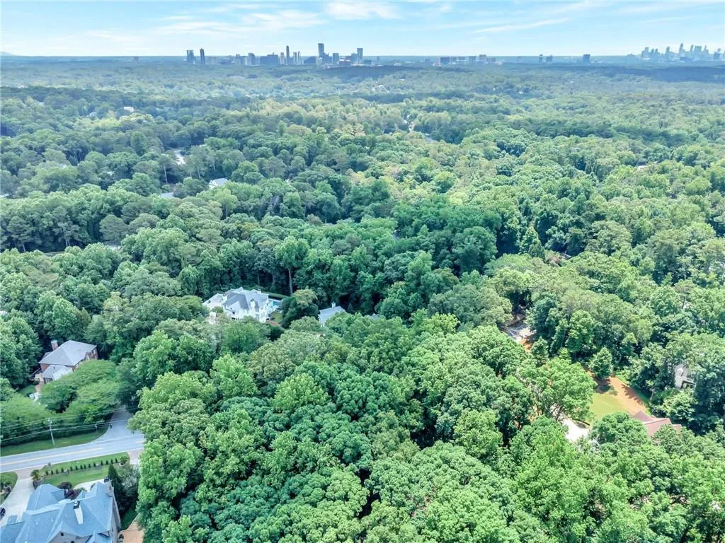 639 Mount Paran Road, Sandy Springs, Georgia 30327, 4 Bedrooms Bedrooms, ,4 BathroomsBathrooms,Residential,Sold,639 Mount Paran Road,7061905