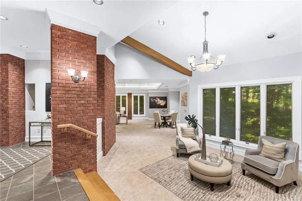 639 Mount Paran Road, Sandy Springs, Georgia 30327, 4 Bedrooms Bedrooms, ,4 BathroomsBathrooms,Residential,Sold,639 Mount Paran Road,7061905