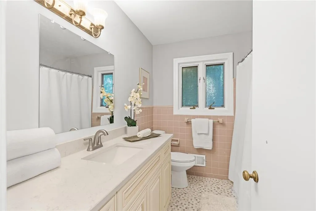 639 Mount Paran Road, Sandy Springs, Georgia 30327, 4 Bedrooms Bedrooms, ,4 BathroomsBathrooms,Residential,Sold,639 Mount Paran Road,7061905