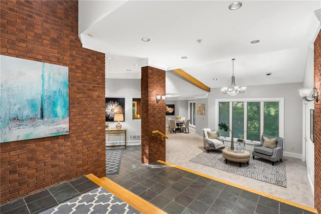 639 Mount Paran Road, Sandy Springs, Georgia 30327, 4 Bedrooms Bedrooms, ,4 BathroomsBathrooms,Residential,Sold,639 Mount Paran Road,7061905