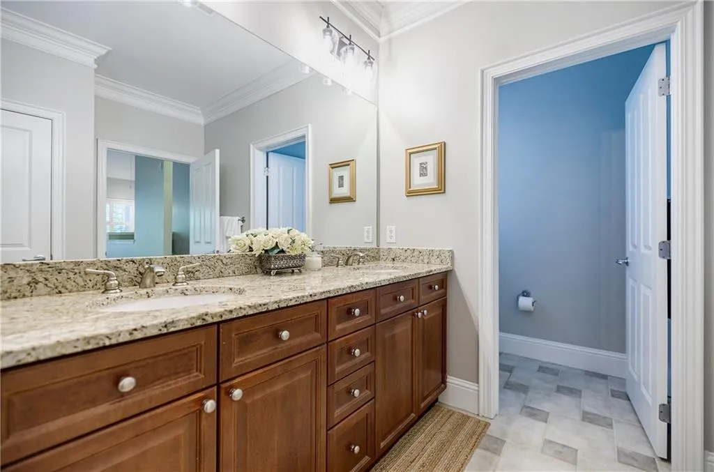 1148 Glenridge Place, Sandy Springs, Georgia 30342, 2 Bedrooms Bedrooms, ,1 BathroomBathrooms,Residential,Sold,1148 Glenridge Place,7202183