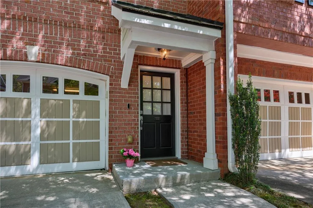 1148 Glenridge Place, Sandy Springs, Georgia 30342, 2 Bedrooms Bedrooms, ,1 BathroomBathrooms,Residential,Sold,1148 Glenridge Place,7202183