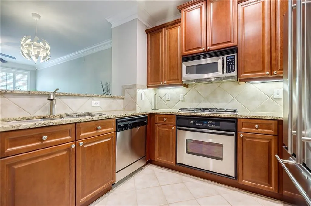 1148 Glenridge Place, Sandy Springs, Georgia 30342, 2 Bedrooms Bedrooms, ,1 BathroomBathrooms,Residential,Sold,1148 Glenridge Place,7202183