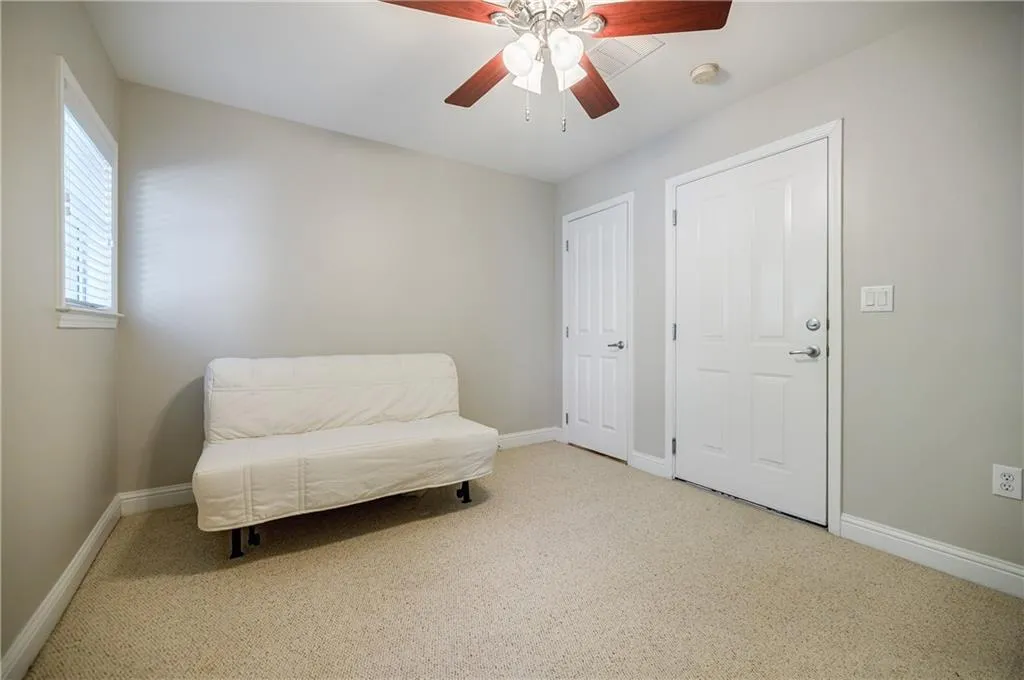 1148 Glenridge Place, Sandy Springs, Georgia 30342, 2 Bedrooms Bedrooms, ,1 BathroomBathrooms,Residential,Sold,1148 Glenridge Place,7202183