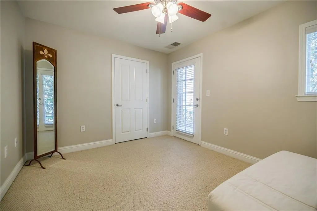 1148 Glenridge Place, Sandy Springs, Georgia 30342, 2 Bedrooms Bedrooms, ,1 BathroomBathrooms,Residential,Sold,1148 Glenridge Place,7202183