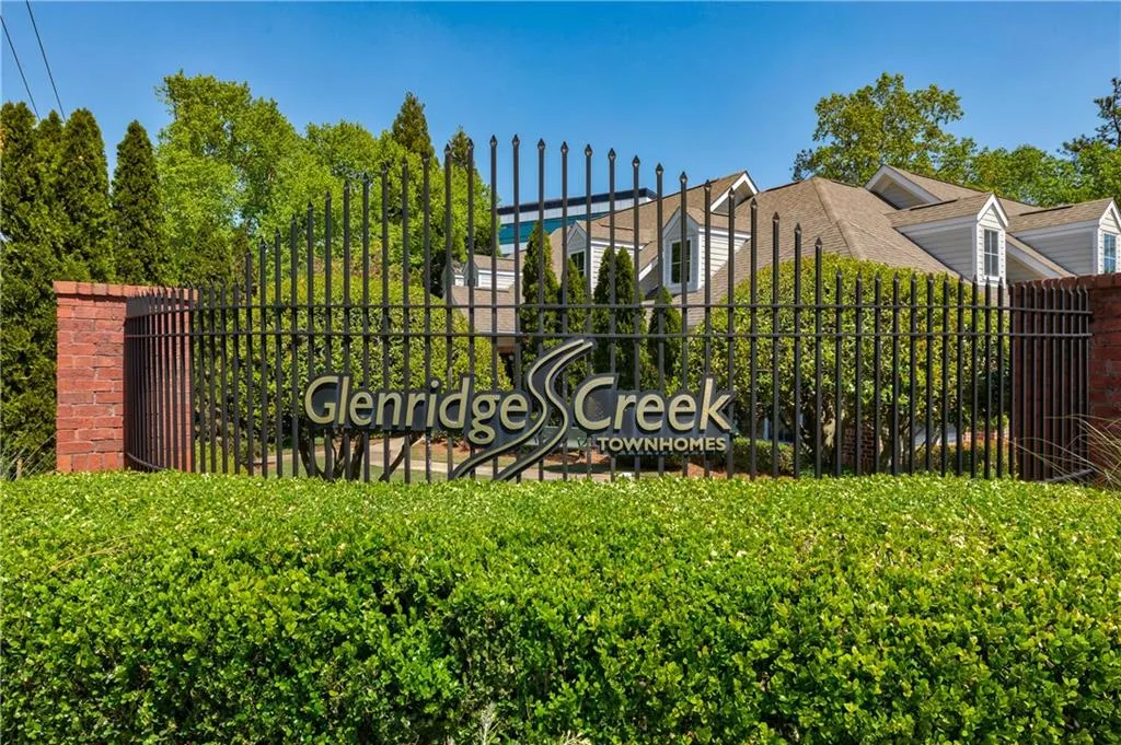 1148 Glenridge Place, Sandy Springs, Georgia 30342, 2 Bedrooms Bedrooms, ,1 BathroomBathrooms,Residential,Sold,1148 Glenridge Place,7202183