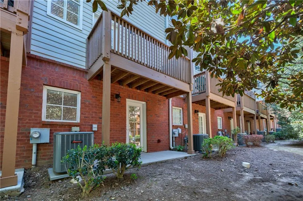 1148 Glenridge Place, Sandy Springs, Georgia 30342, 2 Bedrooms Bedrooms, ,1 BathroomBathrooms,Residential,Sold,1148 Glenridge Place,7202183