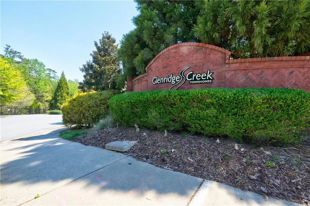 1148 Glenridge Place, Sandy Springs, Georgia 30342, 2 Bedrooms Bedrooms, ,1 BathroomBathrooms,Residential,Sold,1148 Glenridge Place,7202183