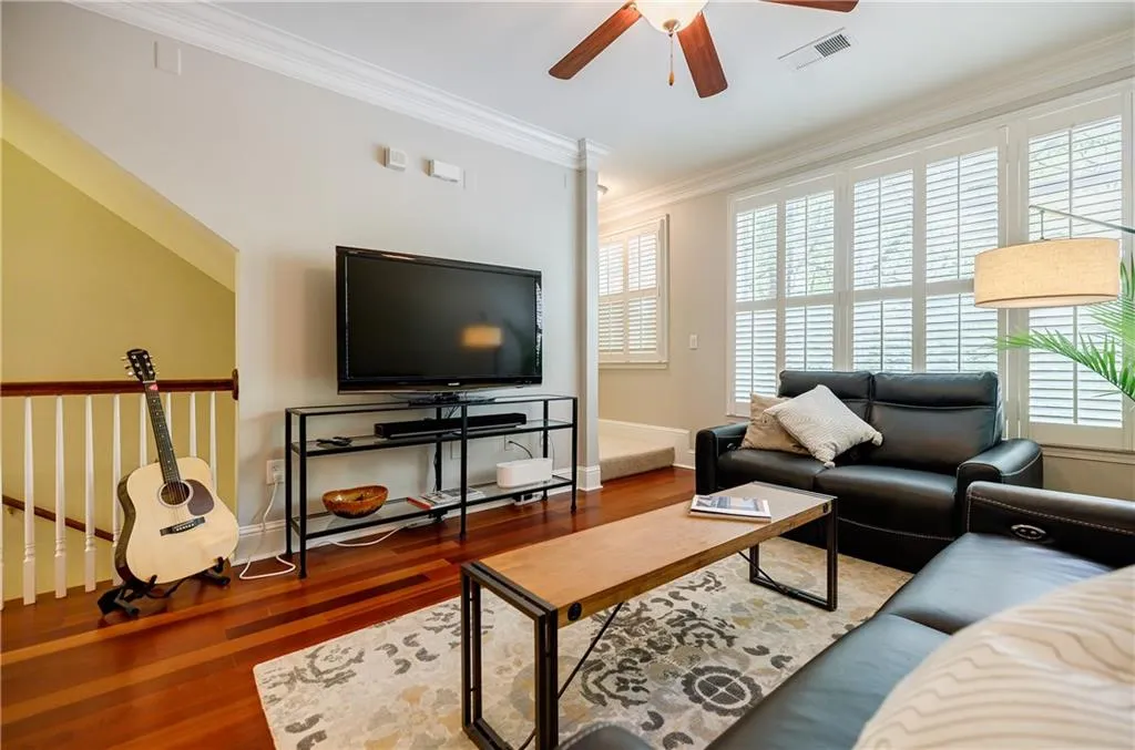 1148 Glenridge Place, Sandy Springs, Georgia 30342, 2 Bedrooms Bedrooms, ,1 BathroomBathrooms,Residential,Sold,1148 Glenridge Place,7202183