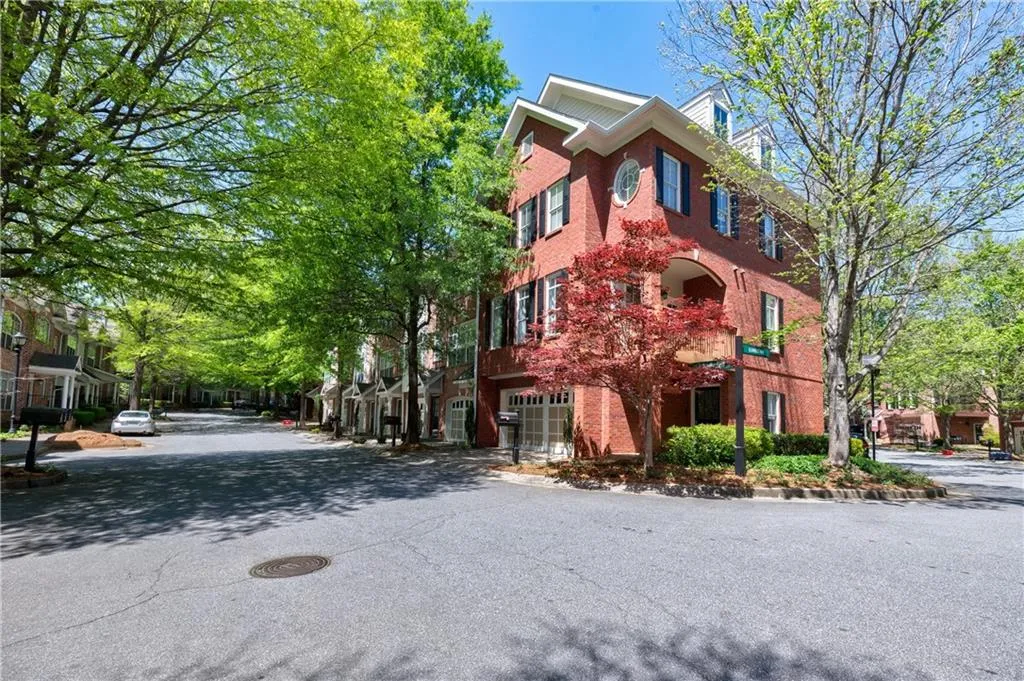 1148 Glenridge Place, Sandy Springs, Georgia 30342, 2 Bedrooms Bedrooms, ,1 BathroomBathrooms,Residential,Sold,1148 Glenridge Place,7202183