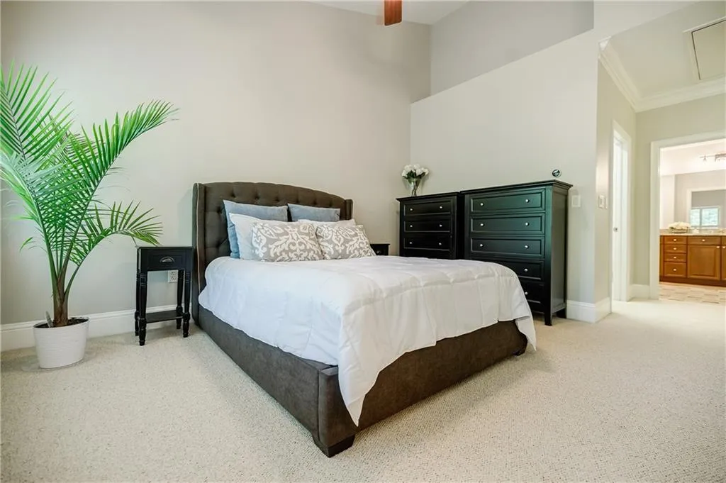 1148 Glenridge Place, Sandy Springs, Georgia 30342, 2 Bedrooms Bedrooms, ,1 BathroomBathrooms,Residential,Sold,1148 Glenridge Place,7202183