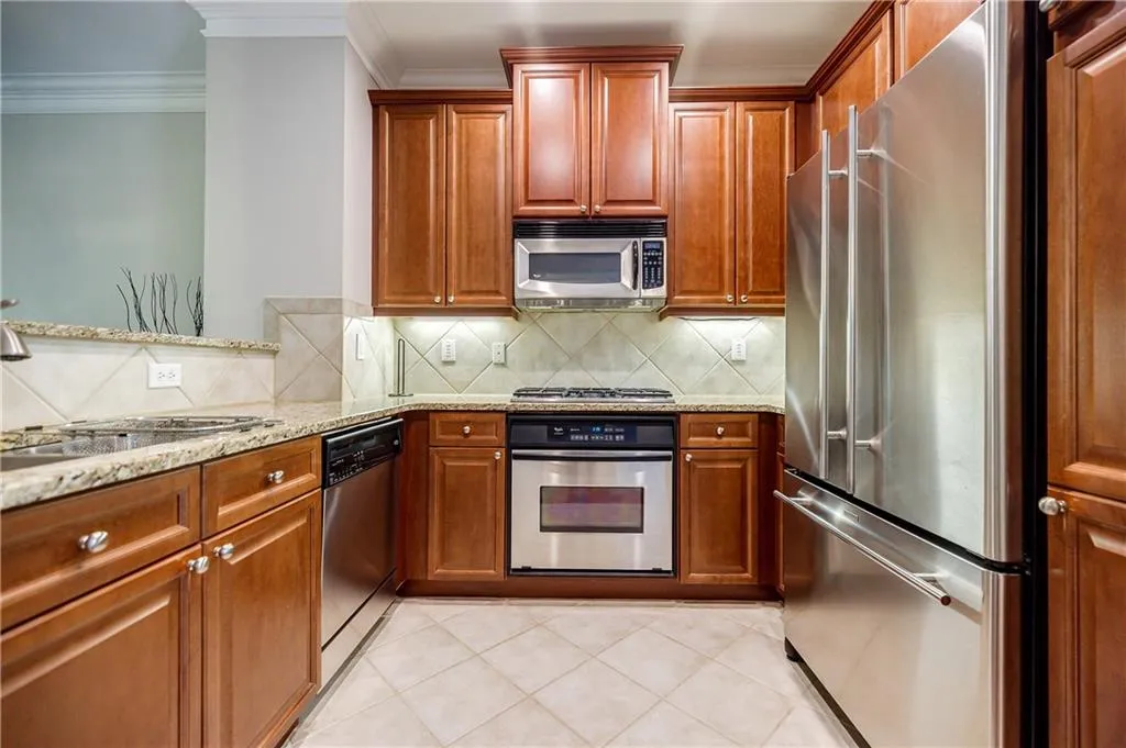 1148 Glenridge Place, Sandy Springs, Georgia 30342, 2 Bedrooms Bedrooms, ,1 BathroomBathrooms,Residential,Sold,1148 Glenridge Place,7202183