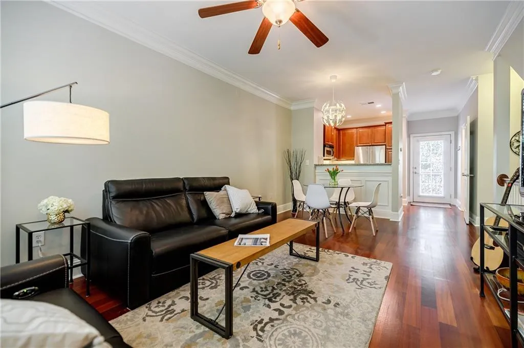 1148 Glenridge Place, Sandy Springs, Georgia 30342, 2 Bedrooms Bedrooms, ,1 BathroomBathrooms,Residential,Sold,1148 Glenridge Place,7202183