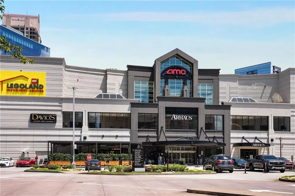 3040 Peachtree Rd Unit 1205, Atlanta, Georgia 30305, 1 Bedroom Bedrooms, 0 ,1 BathroomBathrooms,Residential,For Sale,3040 Peachtree Rd Unit 1205,7747166