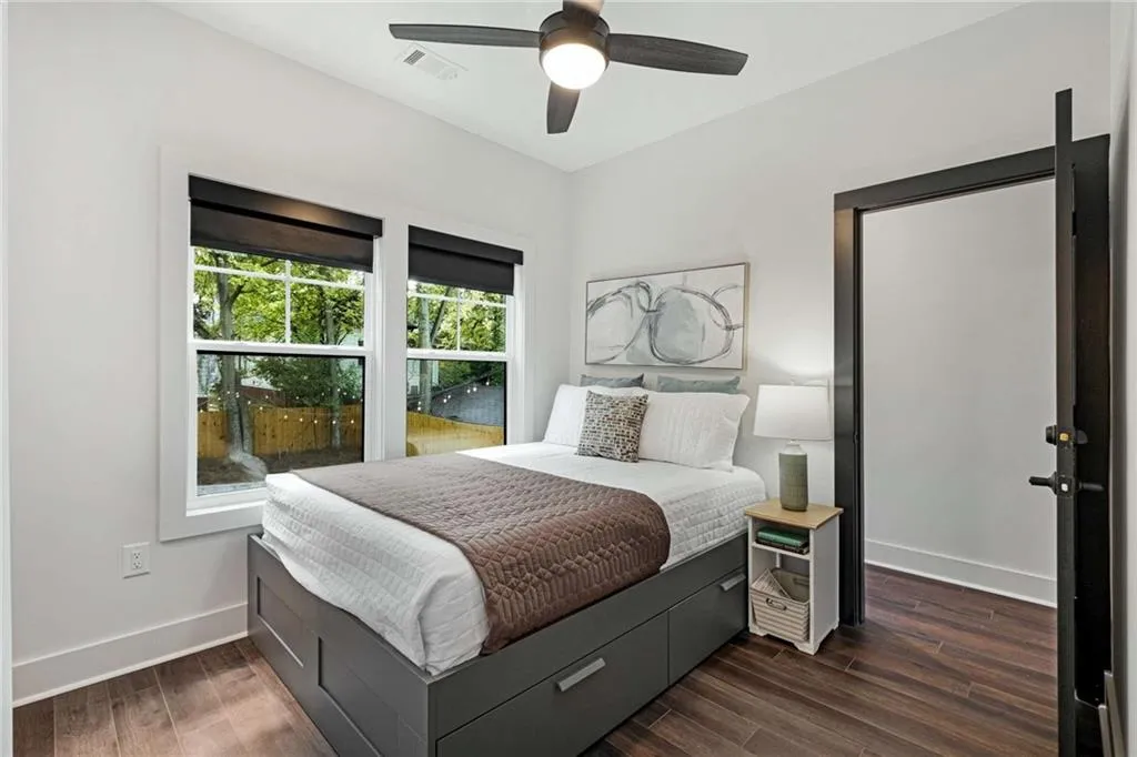 991 Hampton Street Nw, Atlanta, Georgia 30318, ,Residential Income,For Sale,991 Hampton Street Nw,7635765