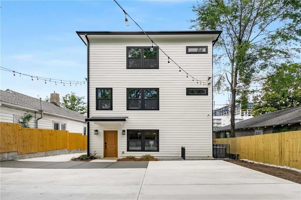 991 Hampton Street Nw, Atlanta, Georgia 30318, ,Residential Income,For Sale,991 Hampton Street Nw,7635765