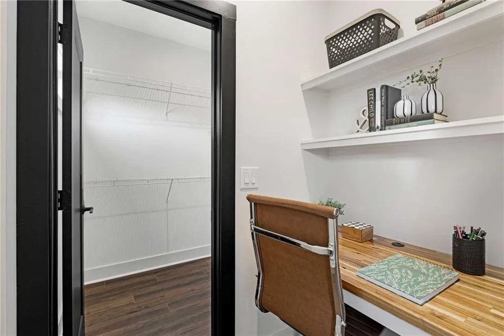 991 Hampton Street Nw, Atlanta, Georgia 30318, ,Residential Income,For Sale,991 Hampton Street Nw,7635765