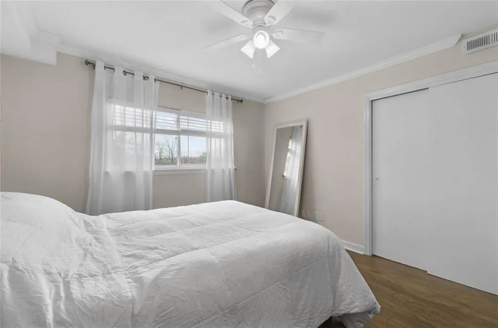 395 Pharr Road Ne Unit 305, Atlanta, Georgia 30305, 1 Bedroom Bedrooms, ,1 BathroomBathrooms,Residential,For Sale,395 Pharr Road Ne Unit 305,7542063