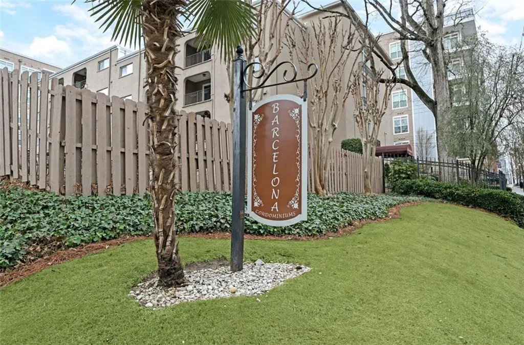 395 Pharr Road Ne Unit 305, Atlanta, Georgia 30305, 1 Bedroom Bedrooms, ,1 BathroomBathrooms,Residential,For Sale,395 Pharr Road Ne Unit 305,7542063