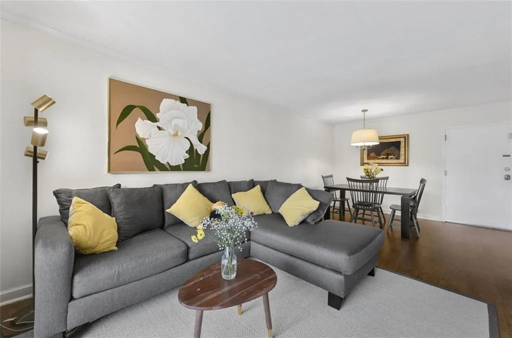 395 Pharr Road Ne Unit 305, Atlanta, Georgia 30305, 1 Bedroom Bedrooms, ,1 BathroomBathrooms,Residential,For Sale,395 Pharr Road Ne Unit 305,7542063